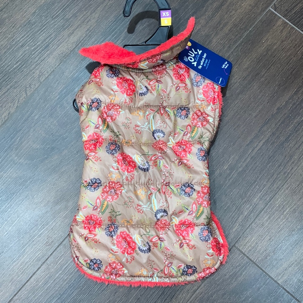 NWT Youly Pet Coat XS/S Red Floral Reversible ALL PROCEEDS GO TO SAVING ANIMALS